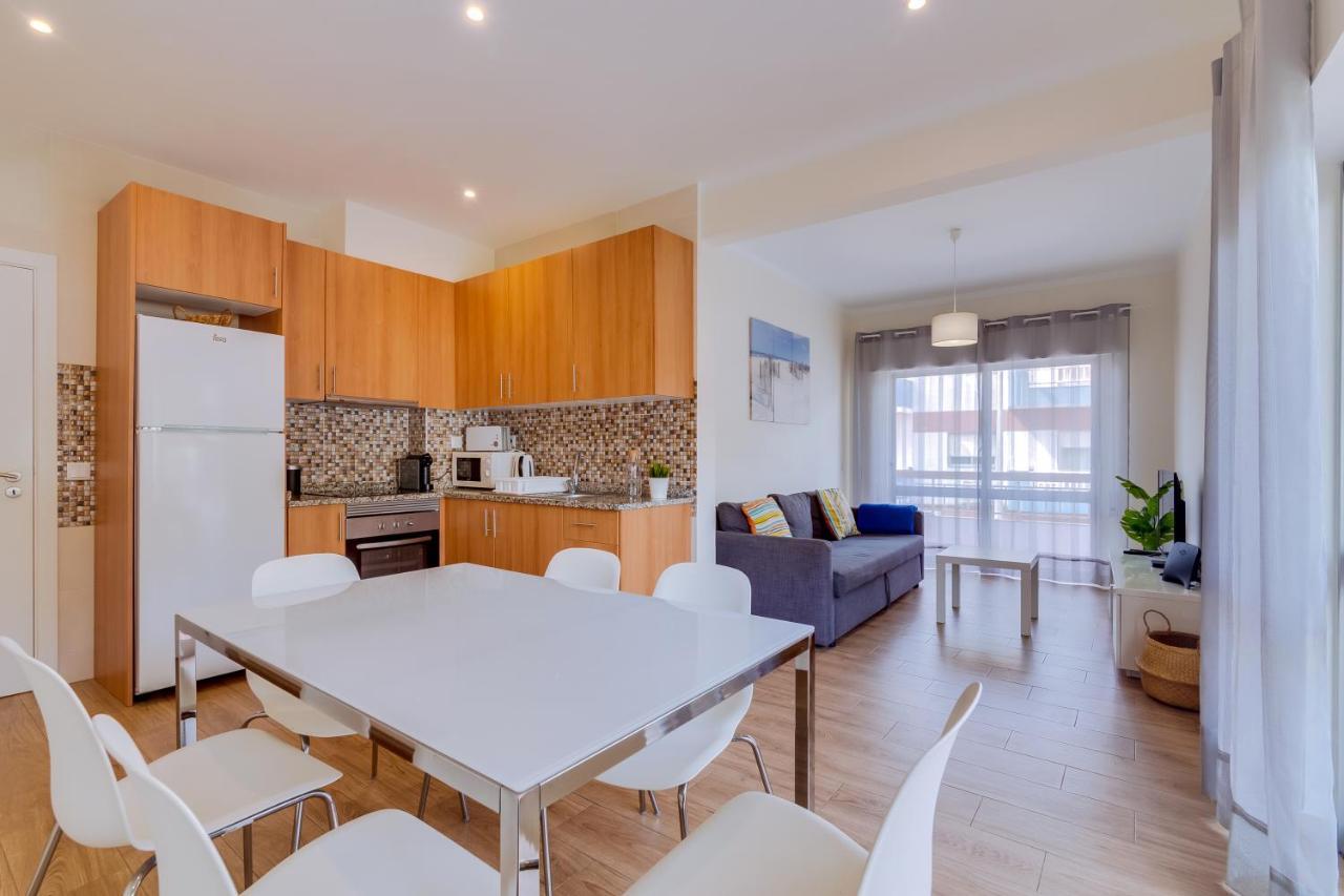 Quarteira 2Br - Near The Beach At Homesbyfc Екстериор снимка
