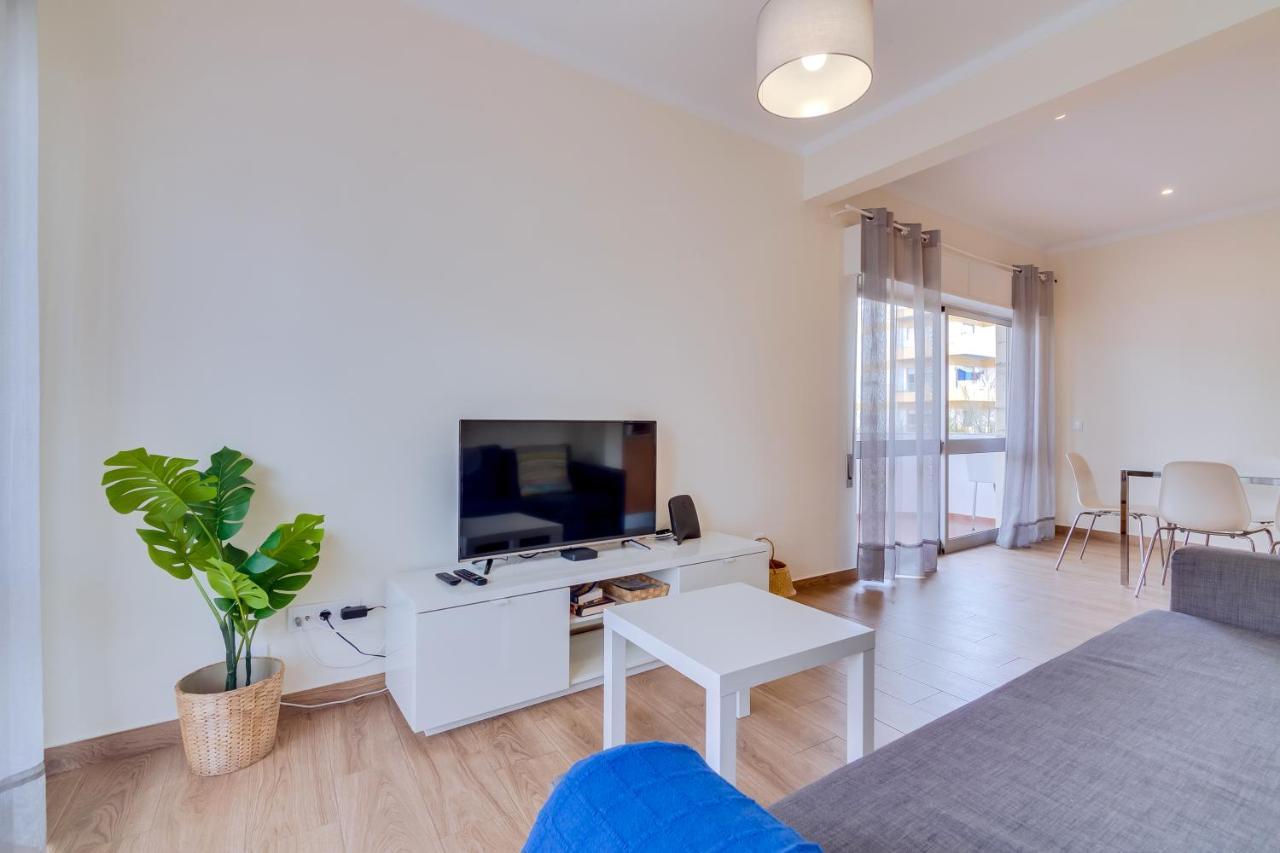 Quarteira 2Br - Near The Beach At Homesbyfc Екстериор снимка