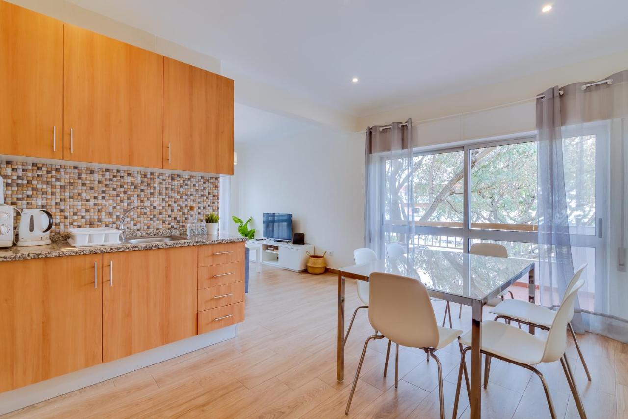 Quarteira 2Br - Near The Beach At Homesbyfc Екстериор снимка