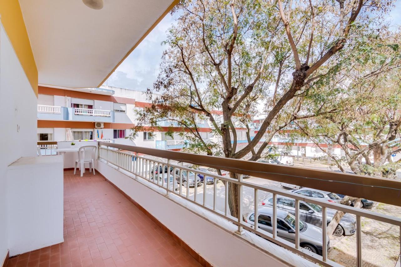 Quarteira 2Br - Near The Beach At Homesbyfc Екстериор снимка